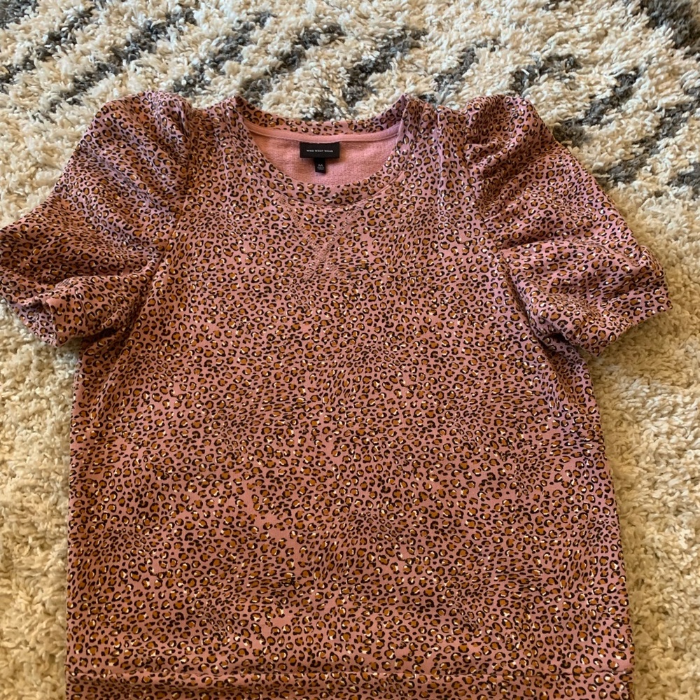 Pink leopard print